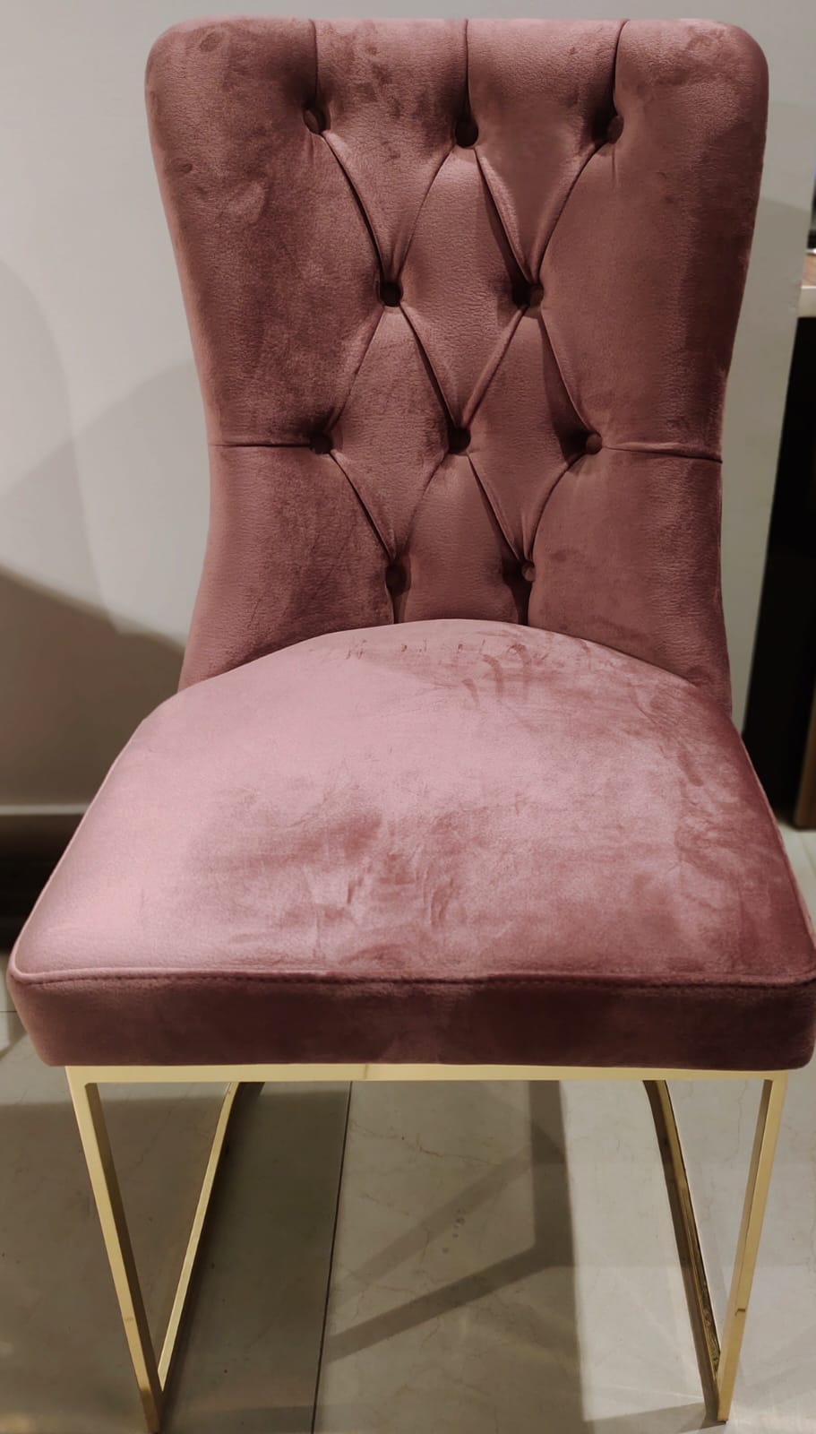 Kubic Dining Chair (with Buckle)