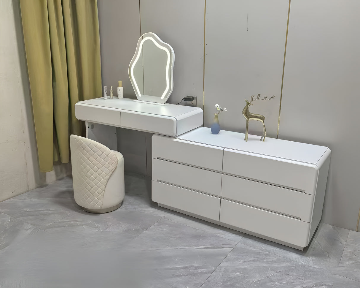 Calvin Dresser With Mirror