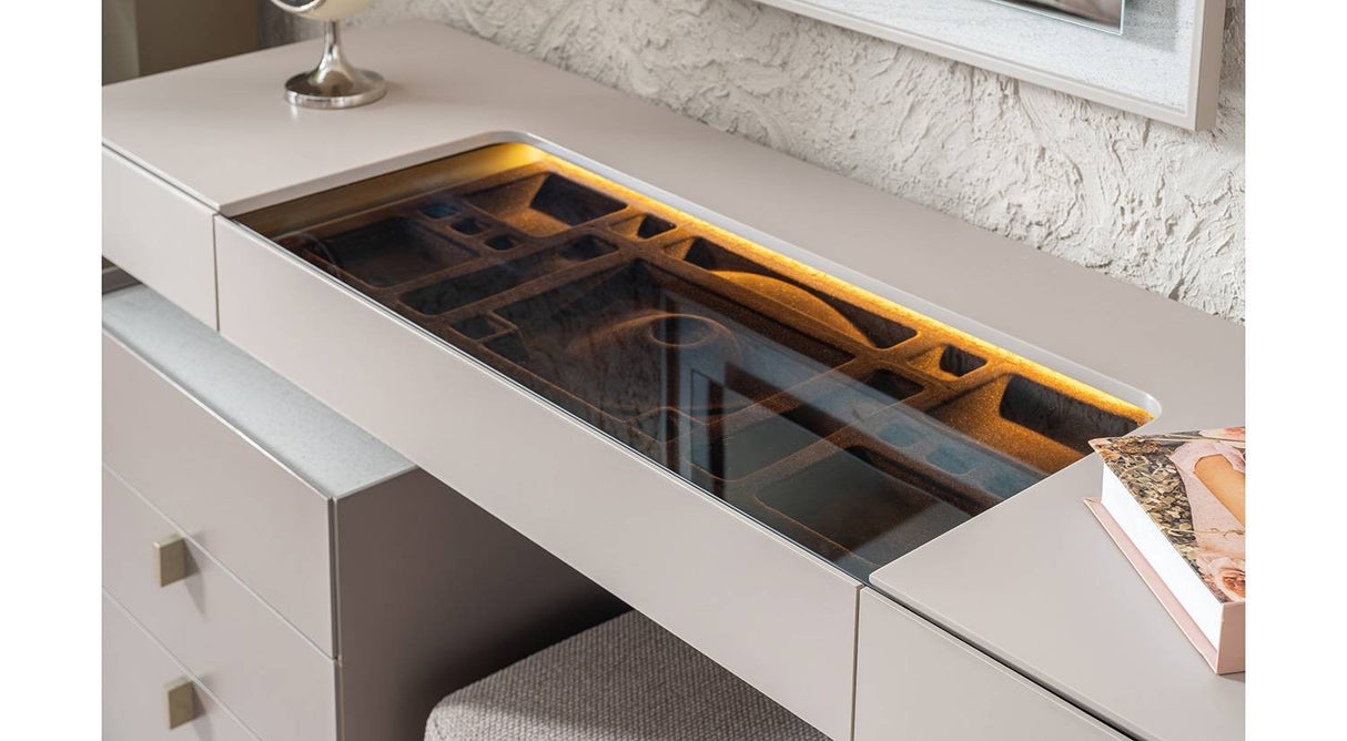 Carmen Dresser with Mirror