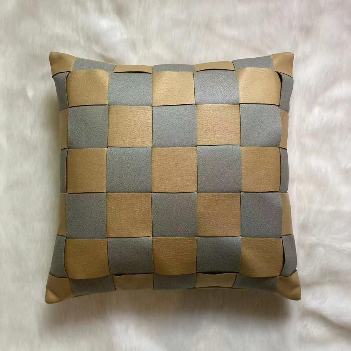 Cubo Cushion