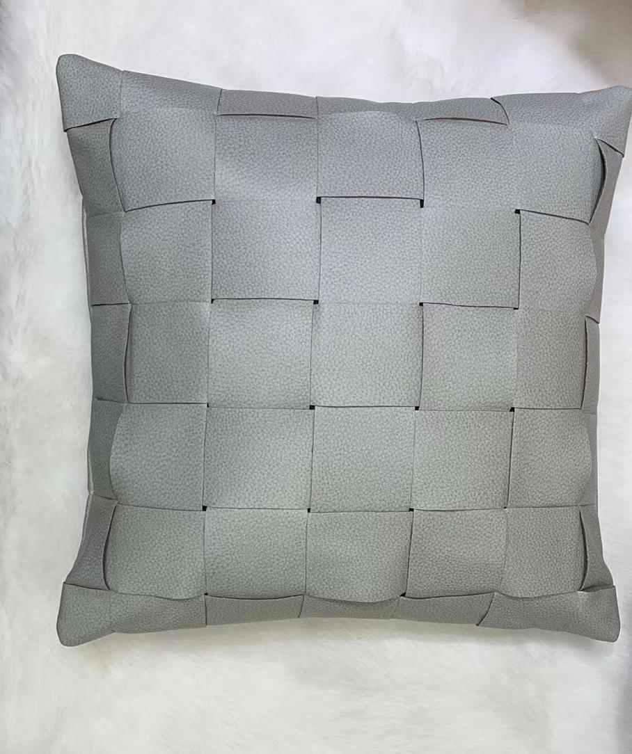 Cubo Cushion