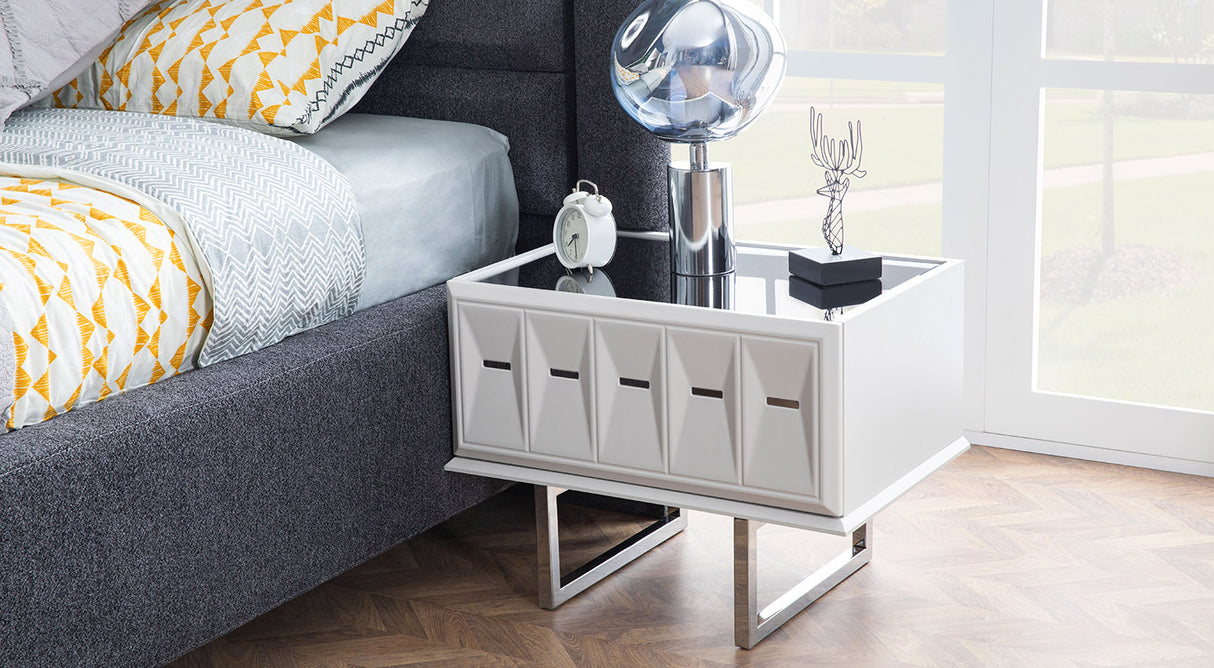 Natura Bedside Table