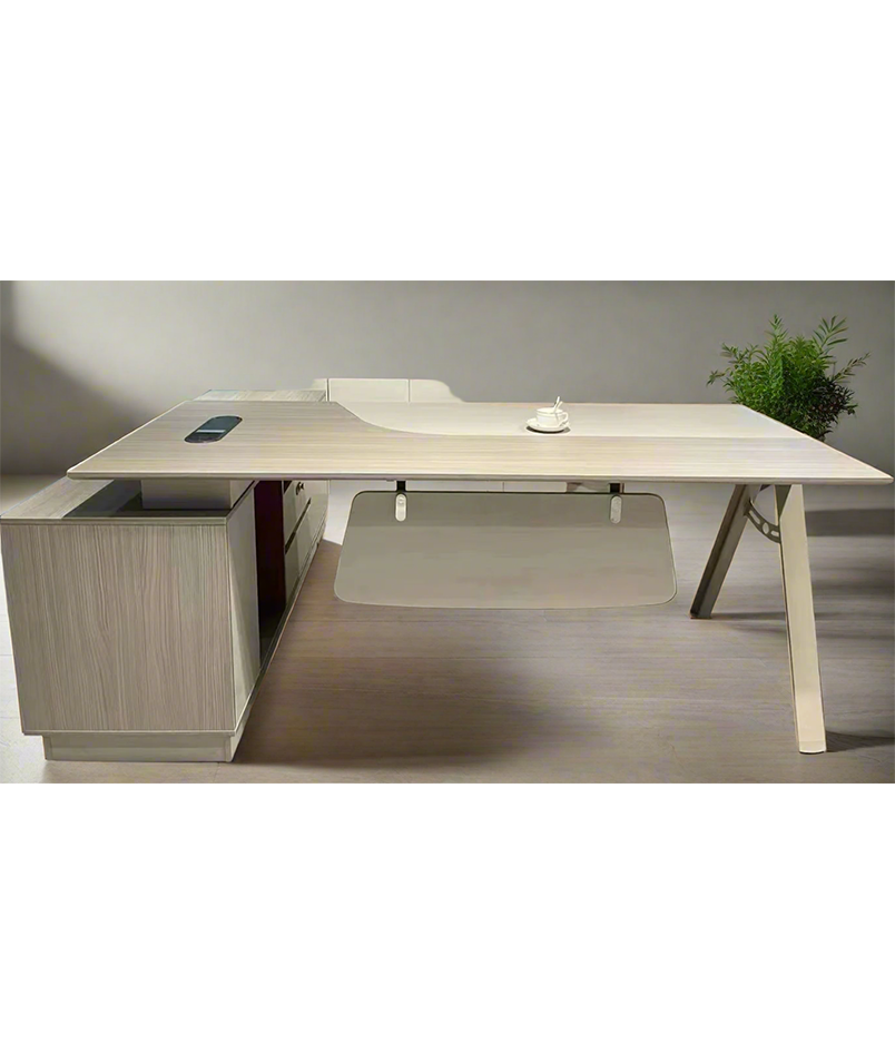 Lujx CEO Executive Table