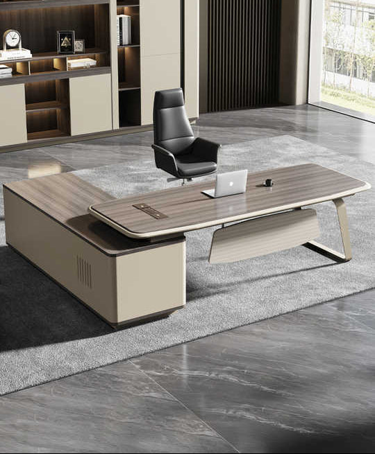 Vintage CEO Executive Table