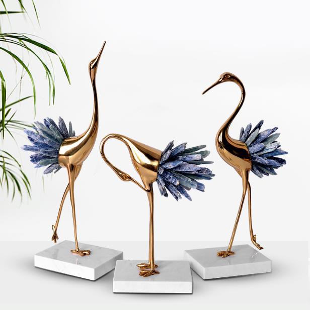 Spiky Tail Crane Decor