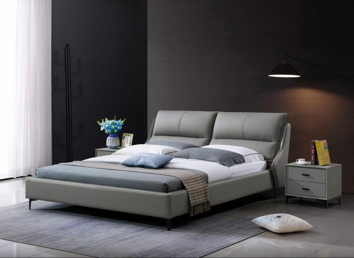 Aristo Bed with 2 Side Tables