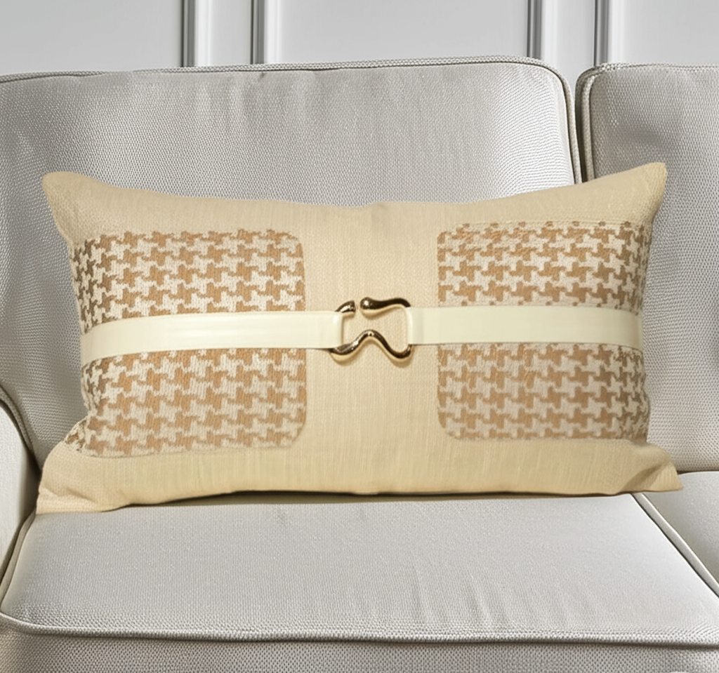 String Cushion
