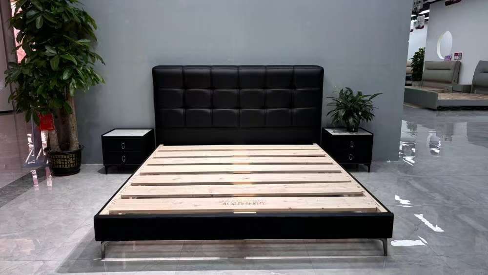 Vilora Bed (Beige)