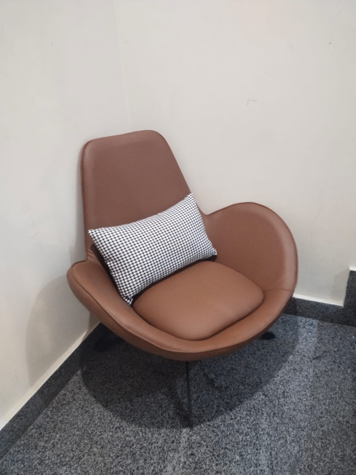 Martin Hybrid Leather Chair