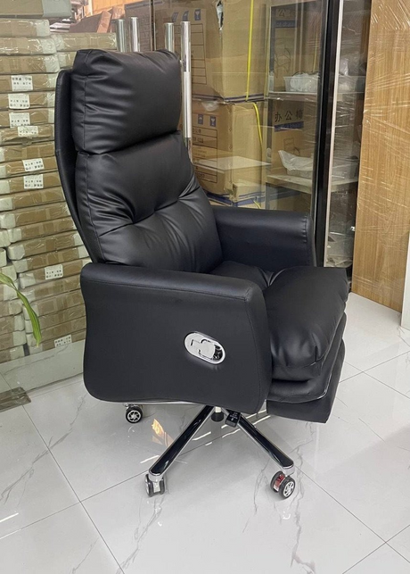 Monarch Executive Chair