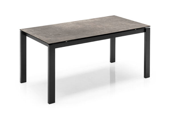 Zesta Dining Table